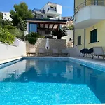 Jelena Apartment Seget Vranjica