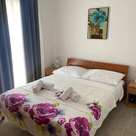 Apartment Jelena Seget Vranjica